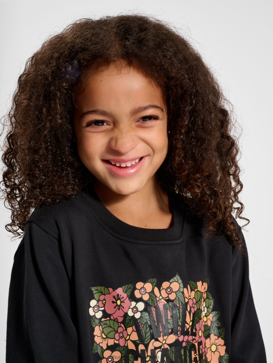 se Hummel barn stskathy sweatshirt LL40V5000 \"tröja med blommönster\"
