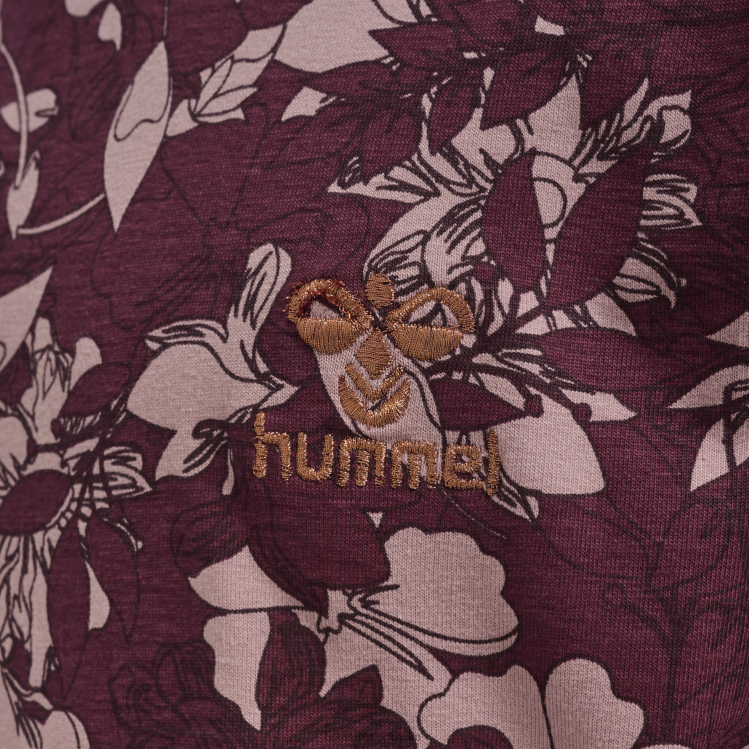 se Hummel barn hmlhazel klänning l/s LL40V5518 \"klänning med smockad midja\"