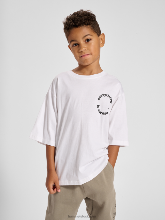 se Hummel barn stsemmett t-shirt s/s LL40V4999 \"lös passform t-shirt\"