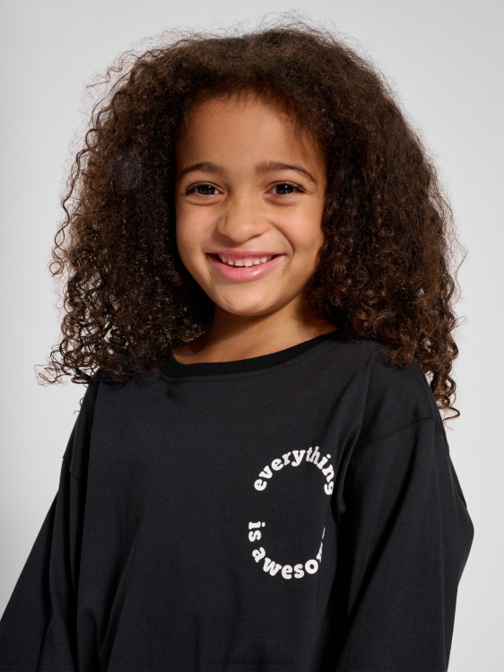se Hummel barn stsemmett t-shirt s/s LL40V5003 \"lös passform t-shirt\"