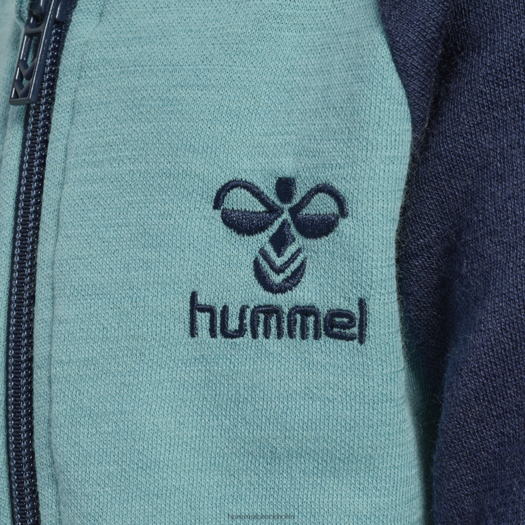 se Hummel barn hmlbello kostym LL40V4275 \"sovdräkt med dragkedja\"