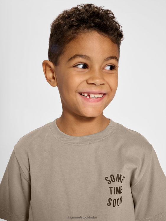 se Hummel barn stsrevolution t-shirt s/s LL40V4052 \"kortärmad t-shirt\"