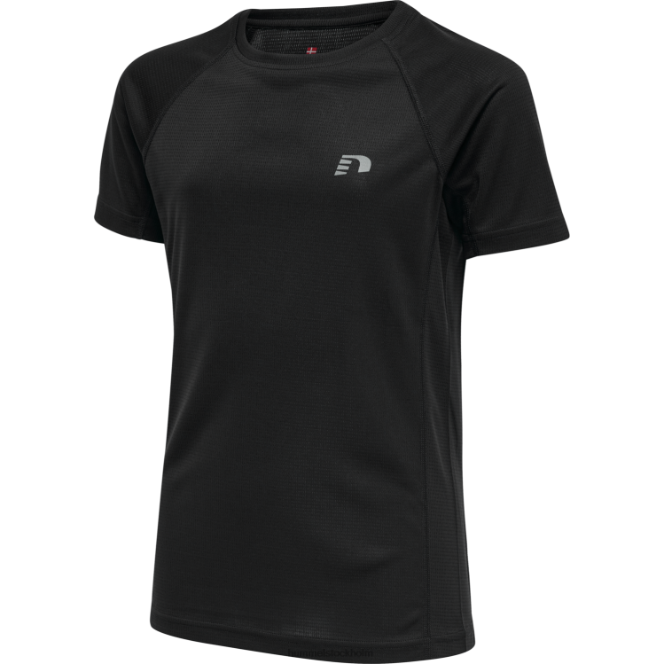se Hummel barn core löpar t-shirt s/s LL40V6135 "kortärmad t-shirt"