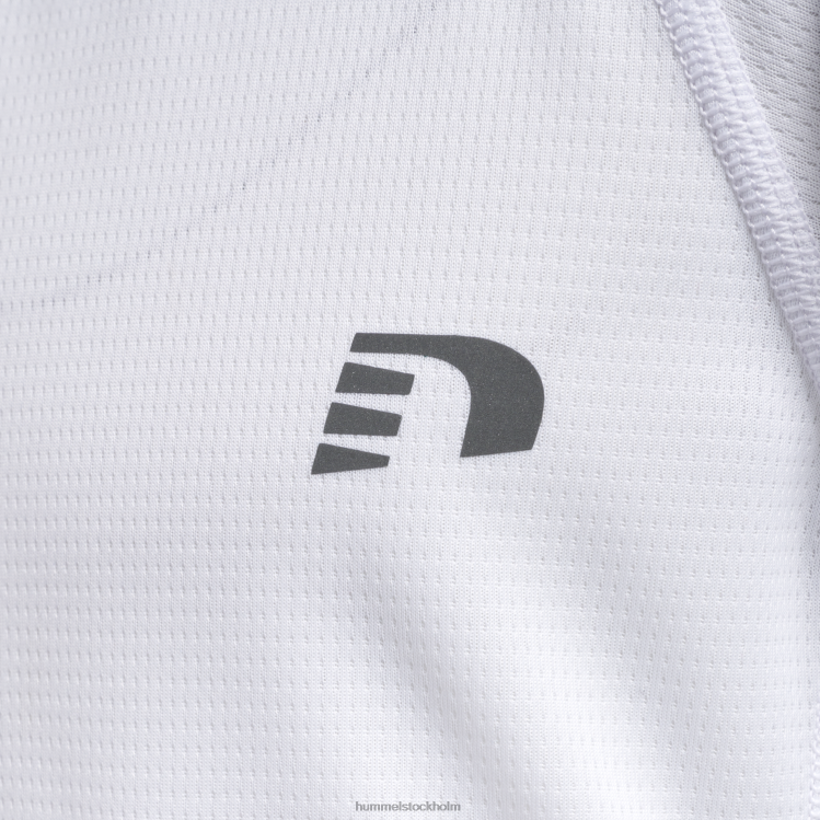 se Hummel barn core löpar t-shirt s/s LL40V6150 \"kortärmad t-shirt\"