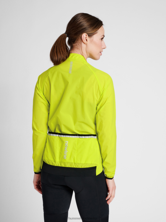 se Hummel kvinnor core cykeljacka LL40V2917 \"cykeljacka\"
