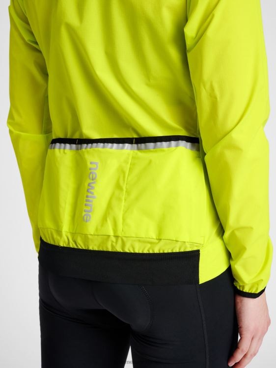 se Hummel kvinnor core cykeljacka LL40V2917 \"cykeljacka\"