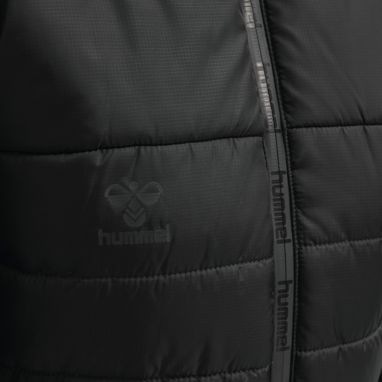 se Hummel kvinnor hmlnorth quiltad huvajacka LL40V3567 \"quiltad jacka\"