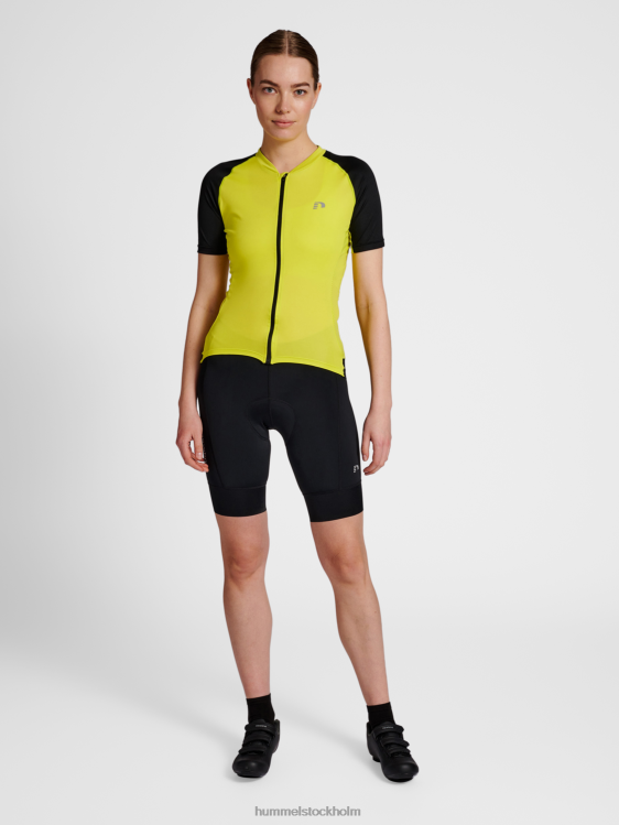 se Hummel kvinnor core cykel panel shorts LL40V2883 \"panel cykelshorts\"