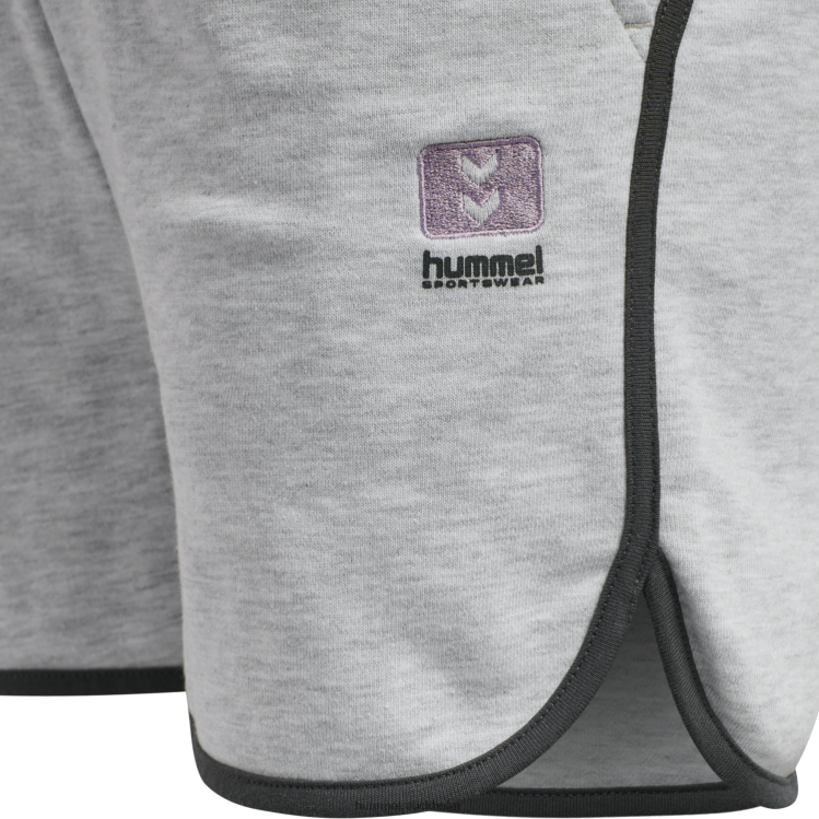se Hummel kvinnor hmllgc yoko shorts LL40V3627 \"korta shorts\"