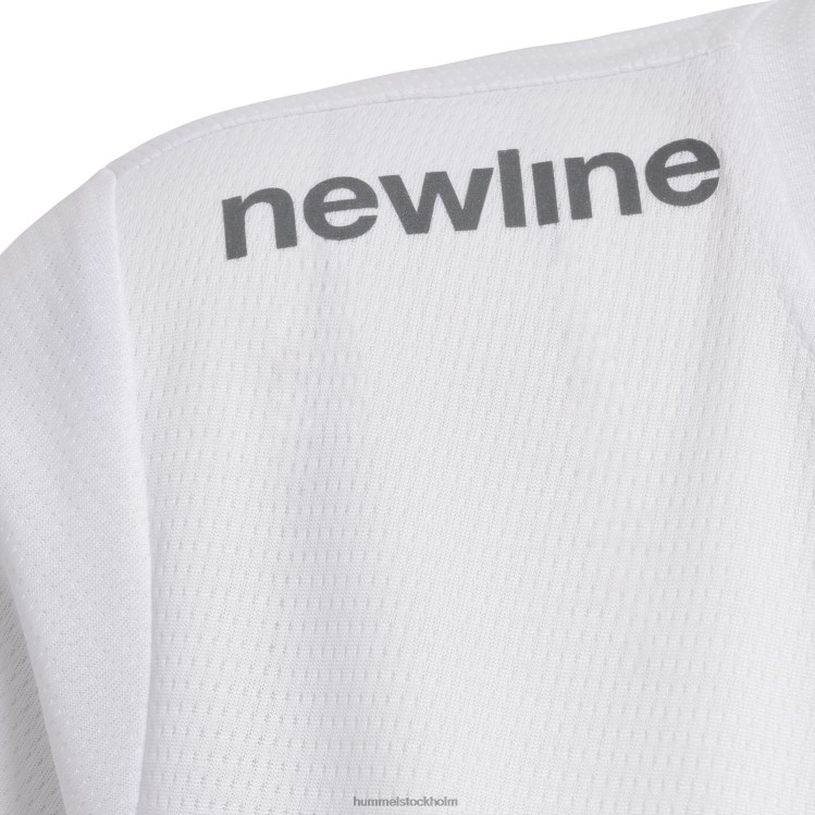 se Hummel kvinnor core funktionell t-shirt s/s LL40V3539 \"mesh t-shirt\"