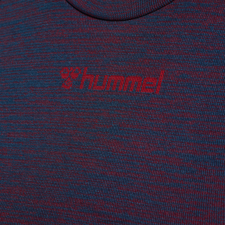 se Hummel kvinnor hlmt aly sömlös t-shirt l/s LL40V2659 \"sömlös långärmad t-shirt\"
