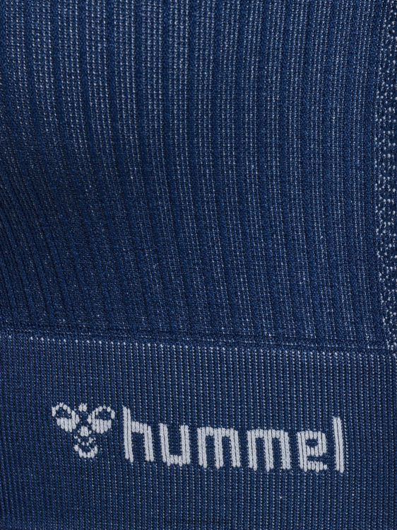 se Hummel kvinnor hlmt blaze sömlös t-shirt l/s LL40V2305 \"avskuren långärmad t-shirt\"