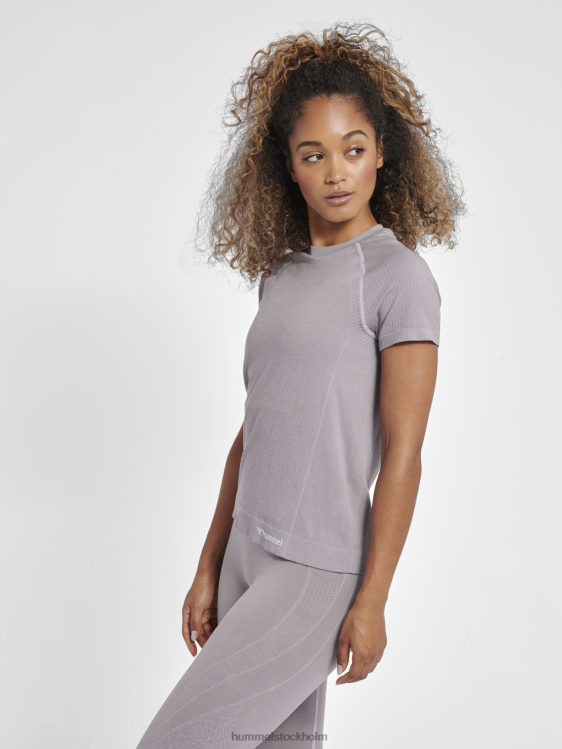 se Hummel kvinnor hlmt flow sömlös t-shirt LL40V3077 "t-shirt"