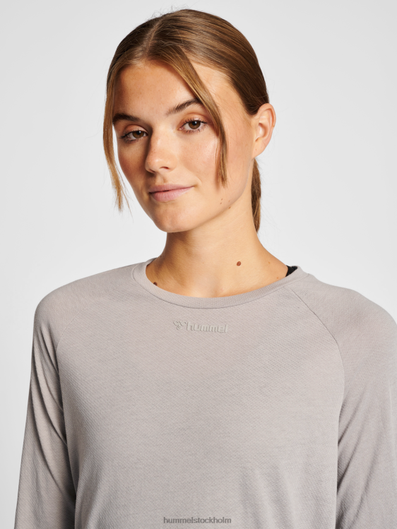 se Hummel kvinnor hlmt vanja t-shirt l/s LL40V2525 \"långärmad t-shirt\"