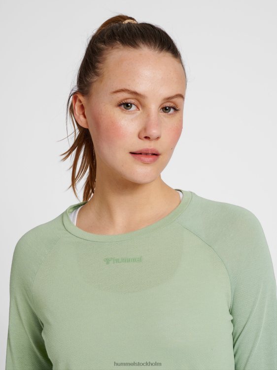 se Hummel kvinnor hlmt vanja t-shirt l/s LL40V3672 \"långärmad t-shirt\"
