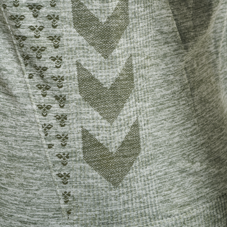 se Hummel kvinnor hmlci sömlös t-shirt LL40V3330 \"sömlös t-shirt\"