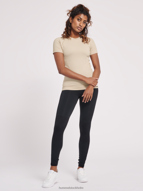 se Hummel kvinnor hmlclea sömlös tight t-shirt LL40V3283 \"sömlös tight t-shirt\"
