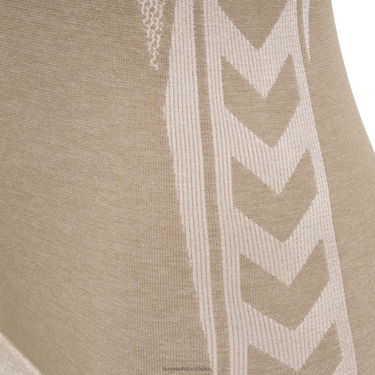 se Hummel kvinnor hmlclea sömlös tight t-shirt ls LL40V2730 \"långärmad tight t-shirt\"