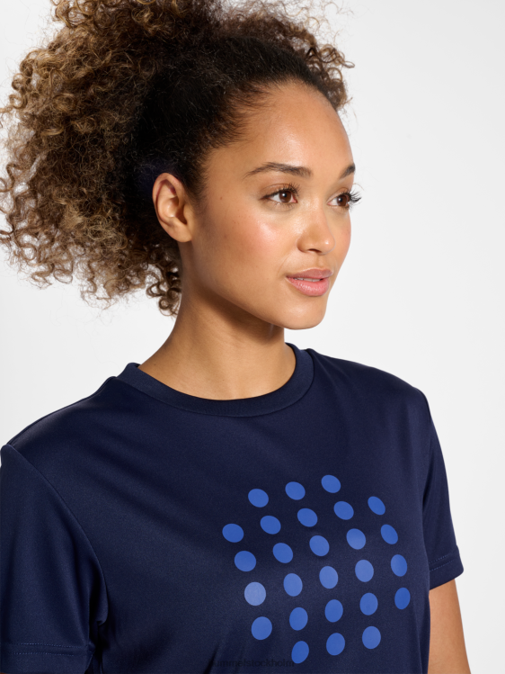 se Hummel kvinnor hmlcourt t-shirt s/s LL40V2366 \"sportig t-shirt\"