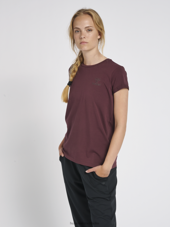 se Hummel kvinnor hmlisobella t-shirt s/s LL40V3705 "klassisk t-shirt med logotyp"