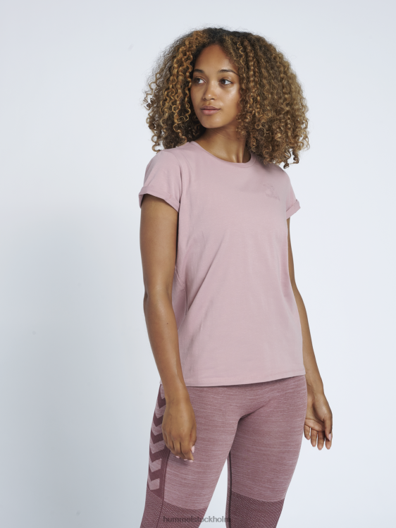 se Hummel kvinnor hmlisobella t-shirt s/s LL40V3903 "klassisk t-shirt med logotyp"