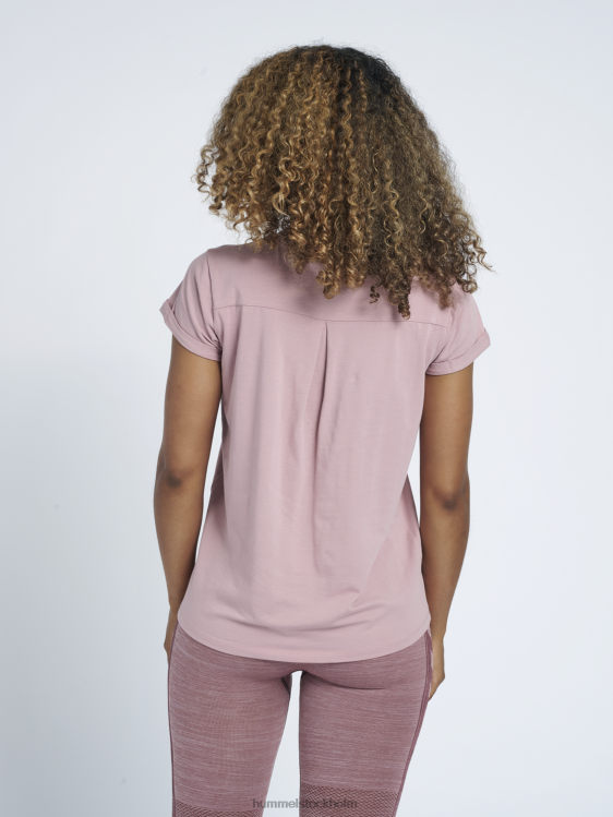 se Hummel kvinnor hmlisobella t-shirt s/s LL40V3903 \"klassisk t-shirt med logotyp\"