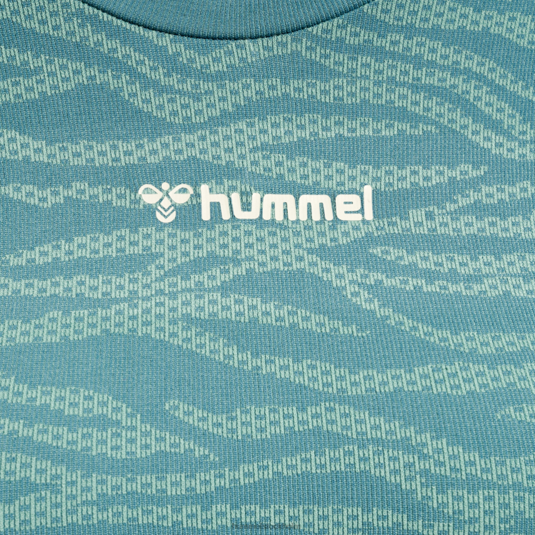 se Hummel kvinnor hmlmt saga seamless crop t-shirt ls LL40V2620 \"avskuren långärmad t-shirt\"