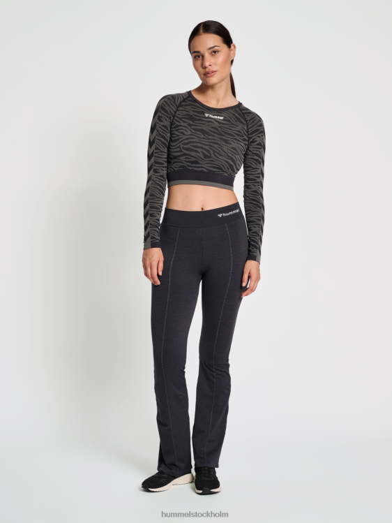 se Hummel kvinnor hmlmt saga seamless crop t-shirt ls LL40V2686 \"avskuren långärmad t-shirt\"