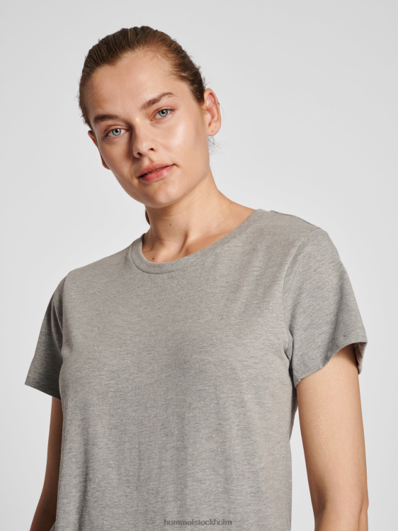 se Hummel kvinnor hmlröd basic t-shirt s/s LL40V2955 \"kortärmad t-shirt\"