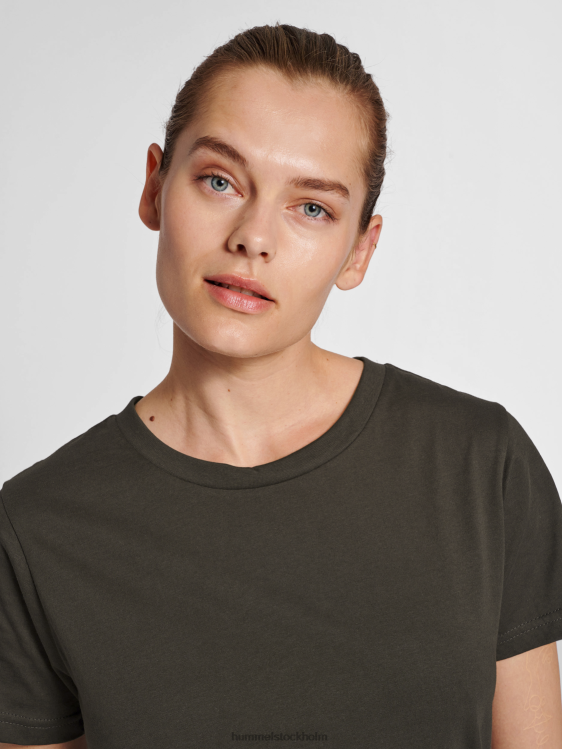 se Hummel kvinnor hmlröd basic t-shirt s/s LL40V2957 \"kortärmad t-shirt\"