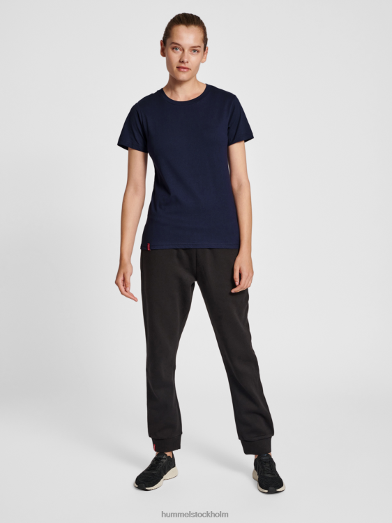 se Hummel kvinnor hmlröd basic t-shirt s/s LL40V2969 \"kortärmad t-shirt\"