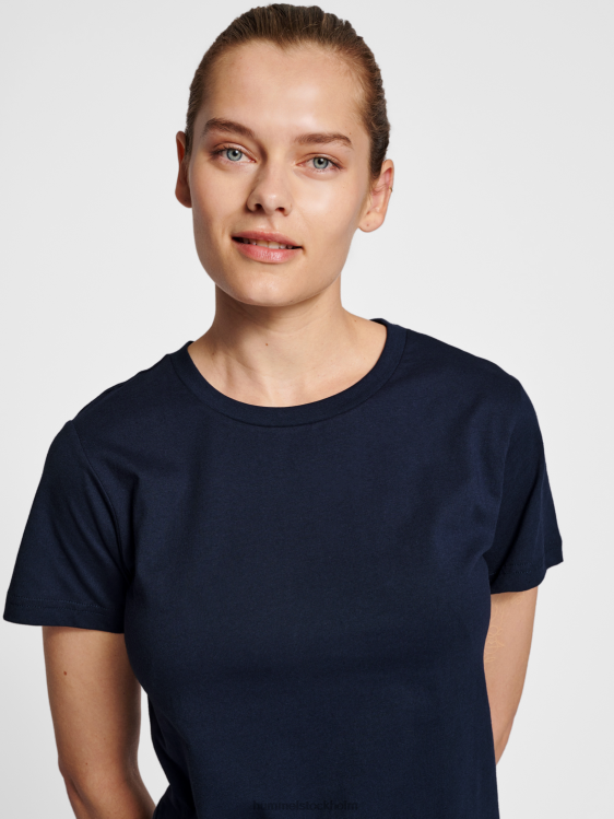 se Hummel kvinnor hmlröd basic t-shirt s/s LL40V2969 \"kortärmad t-shirt\"