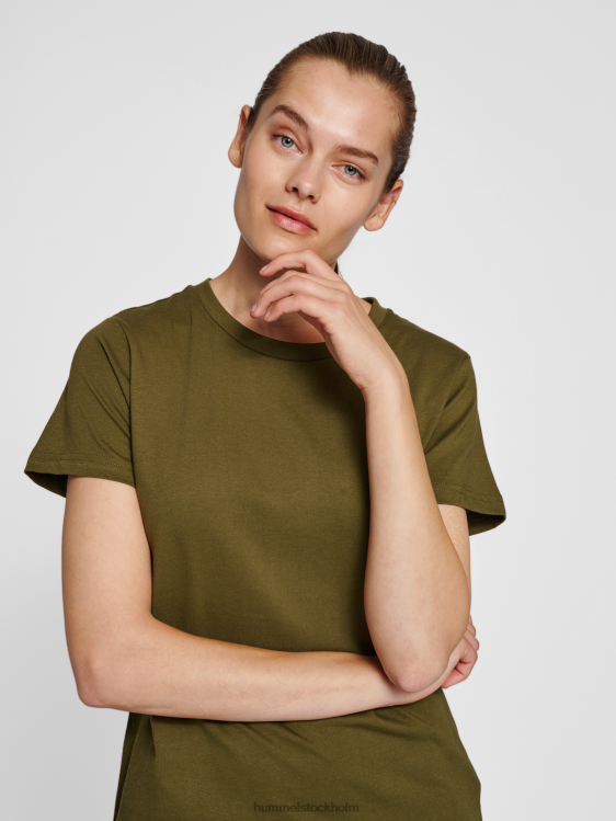 se Hummel kvinnor hmlröd basic t-shirt s/s LL40V2970 \"kortärmad t-shirt\"