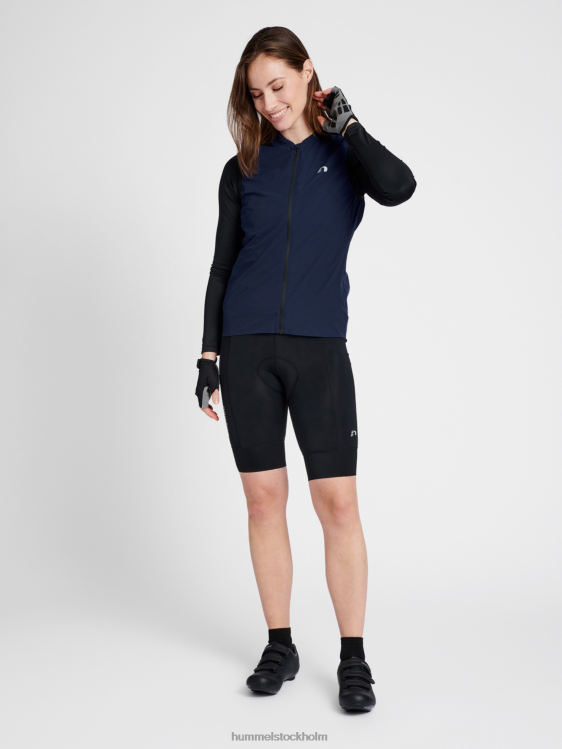 se Hummel kvinnor core cykel gilet LL40V3553 \"cykel gilet\"