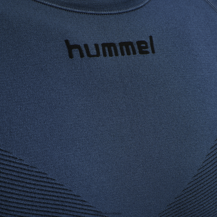 se Hummel män första sömlösa tröja s/s LL40V1236 \"Kläder\"