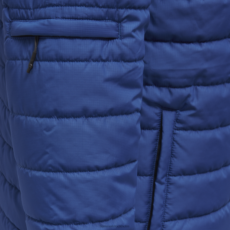 se Hummel män hmlnorth quiltad huvajacka LL40V1177 \"quiltad jacka\"