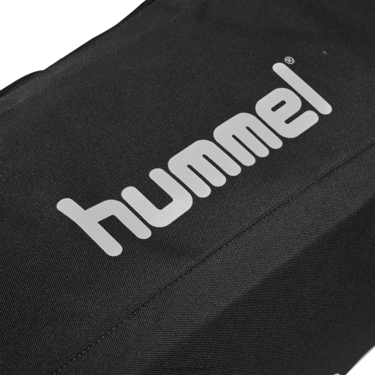 se Hummel män core sportväska LL40V2022 \"Tillbehör\"